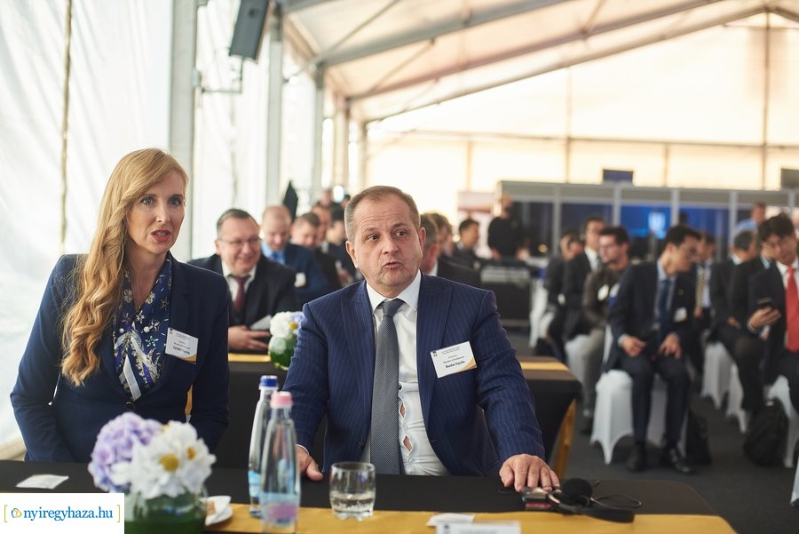 W-Scope Hungary Plant alapkő letétele