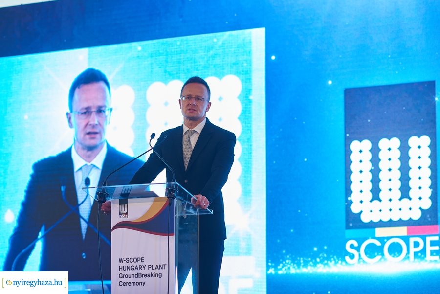 W-Scope Hungary Plant alapkő letétele