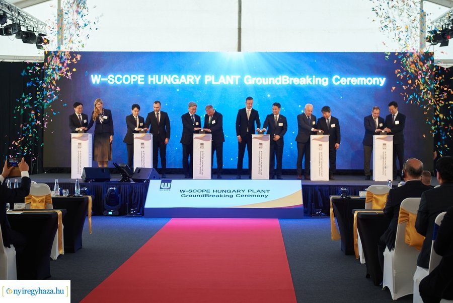 W-Scope Hungary Plant alapkő letétele