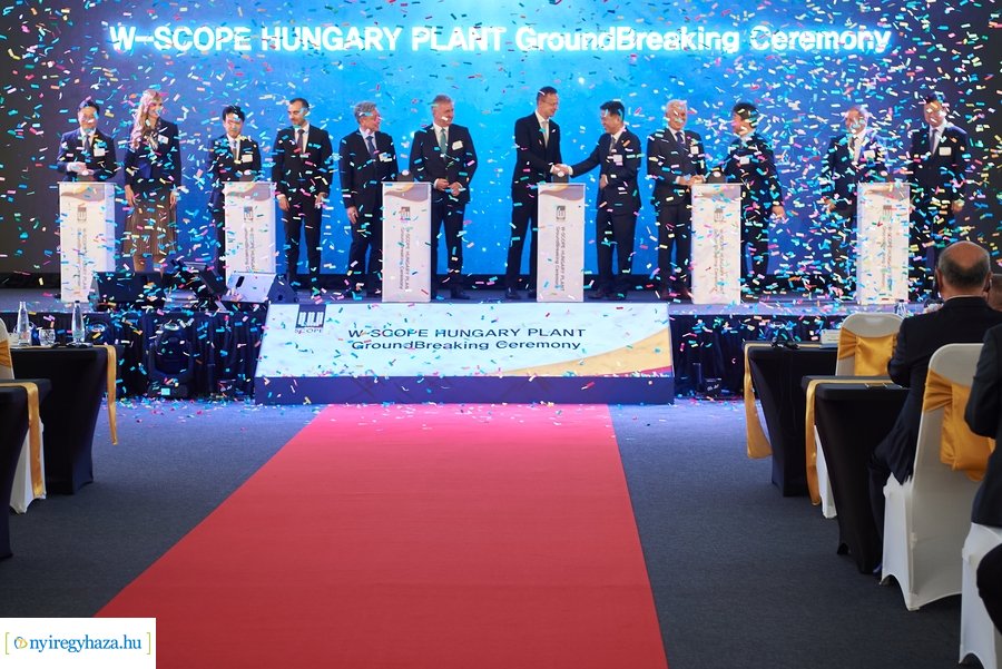 W-Scope Hungary Plant alapkő letétele