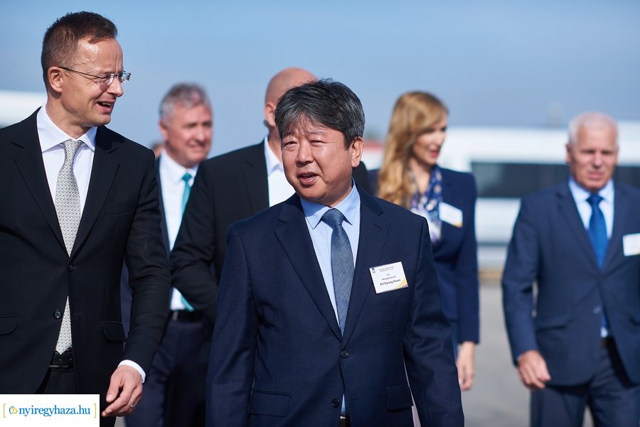 W-Scope Hungary Plant alapkő letétele