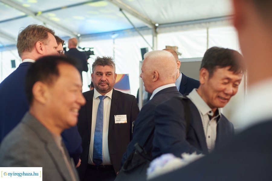 W-Scope Hungary Plant alapkő letétele