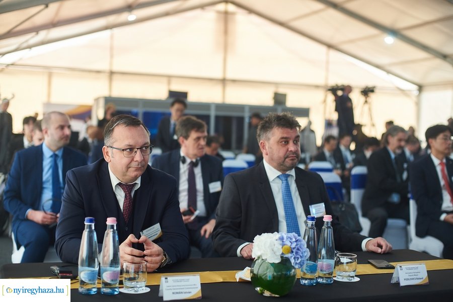 W-Scope Hungary Plant alapkő letétele