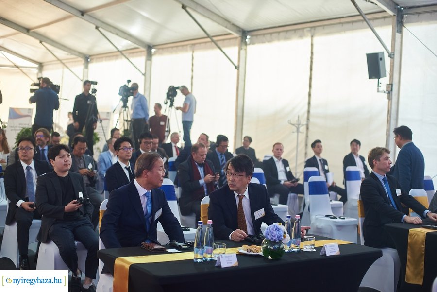 W-Scope Hungary Plant alapkő letétele