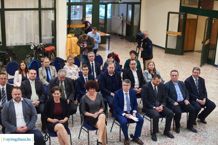 Wifi rendszer átadó a Bánki Donát iskolában