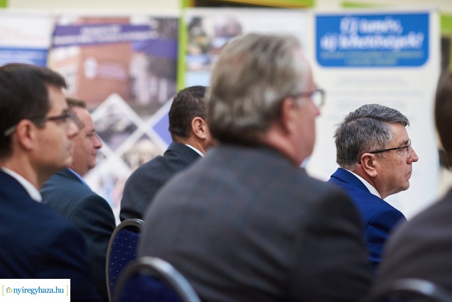 Wifi rendszer átadó a Bánki Donát iskolában