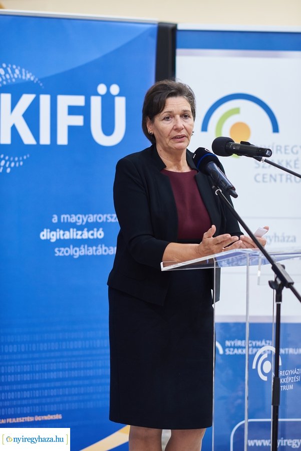 Wifi rendszer átadó a Bánki Donát iskolában