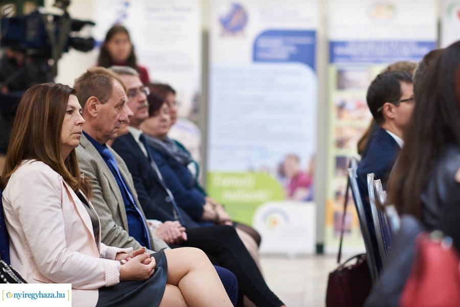 Wifi rendszer átadó a Bánki Donát iskolában