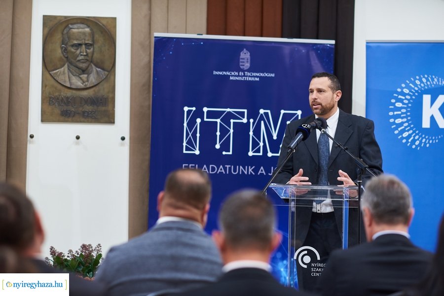 Wifi rendszer átadó a Bánki Donát iskolában