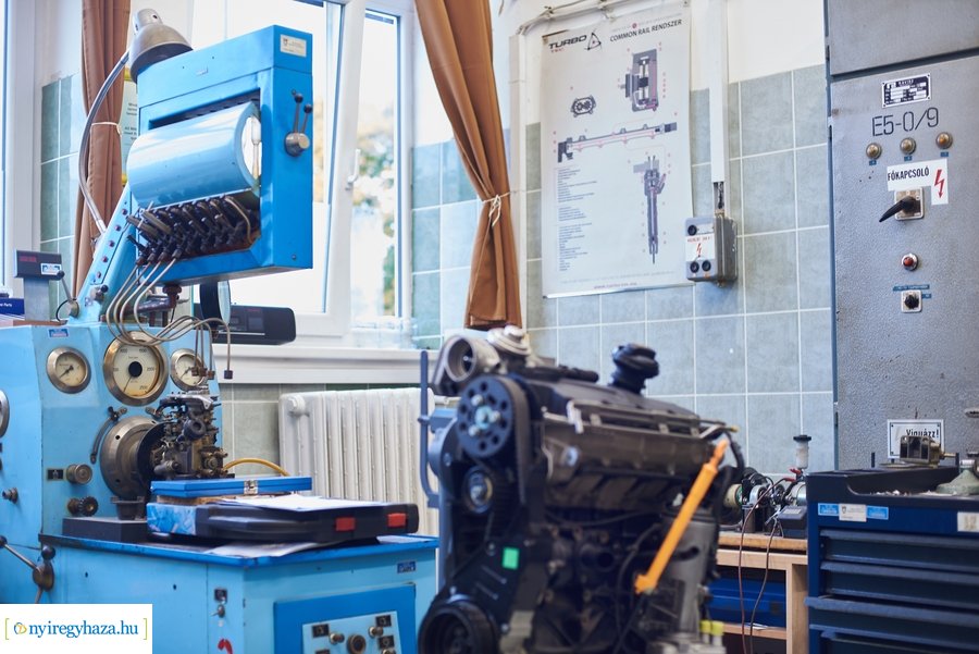 Wifi rendszer átadó a Bánki Donát iskolában