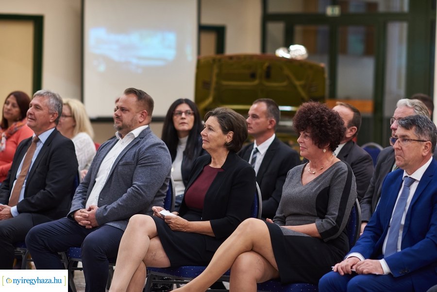 Wifi rendszer átadó a Bánki Donát iskolában