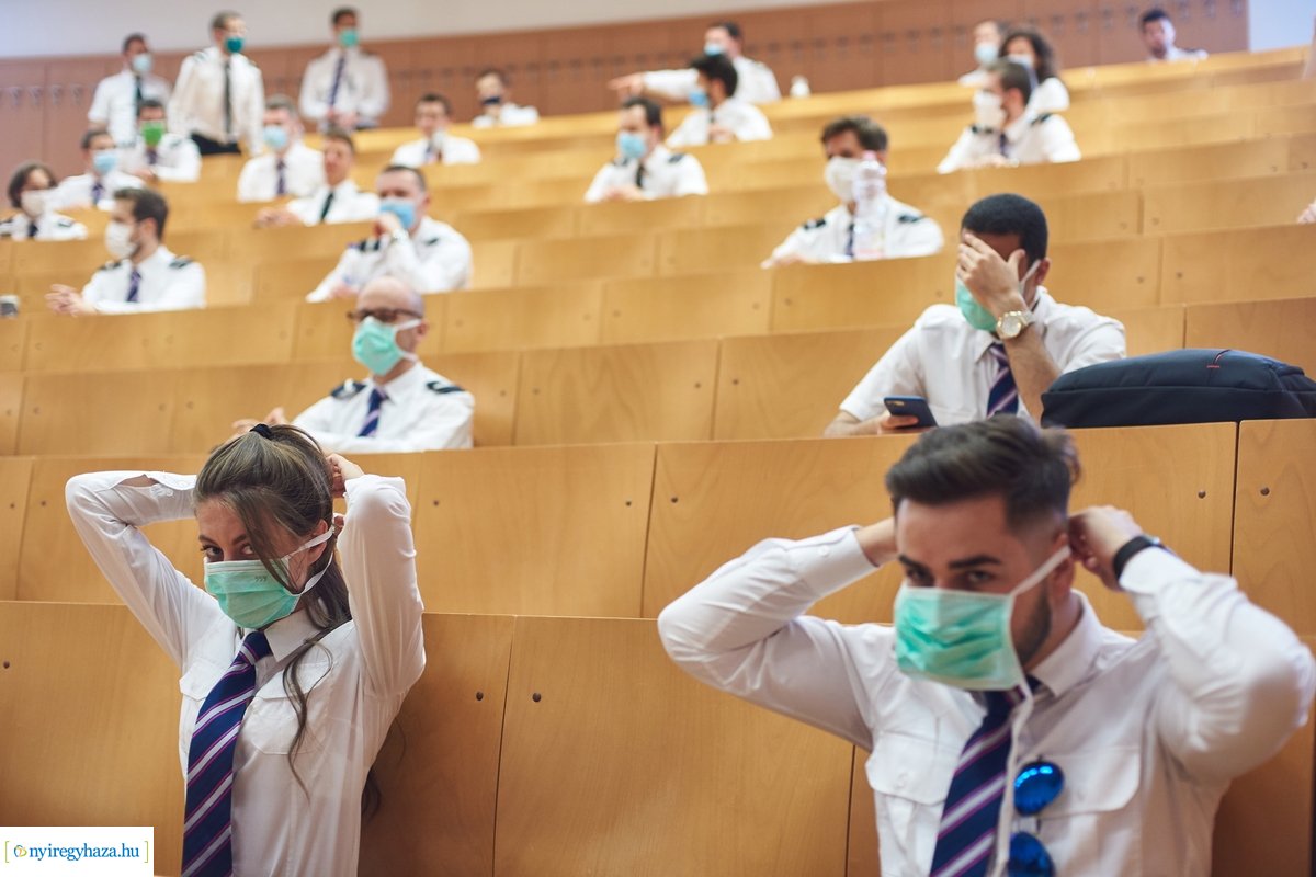 Wizz Air vezetőségének látogatása a Nyíregyházi Egyetemen