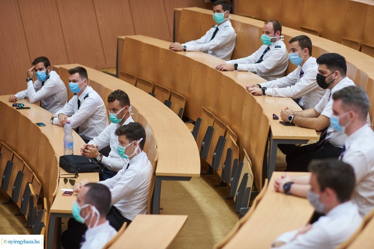 Wizz Air vezetőségének látogatása a Nyíregyházi Egyetemen