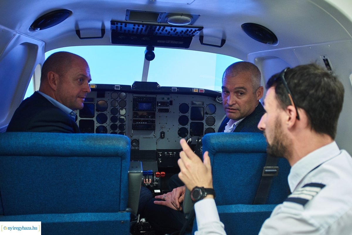 Wizz Air vezetőségének látogatása a Nyíregyházi Egyetemen