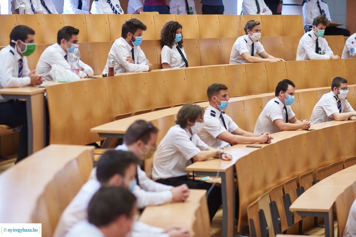 Wizz Air vezetőségének látogatása a Nyíregyházi Egyetemen