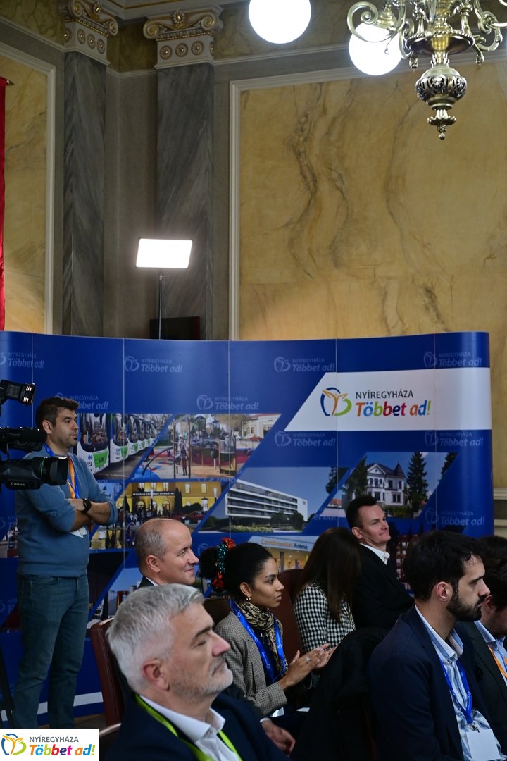 Záró partnertalálkozó a Városházán 2025 októberében