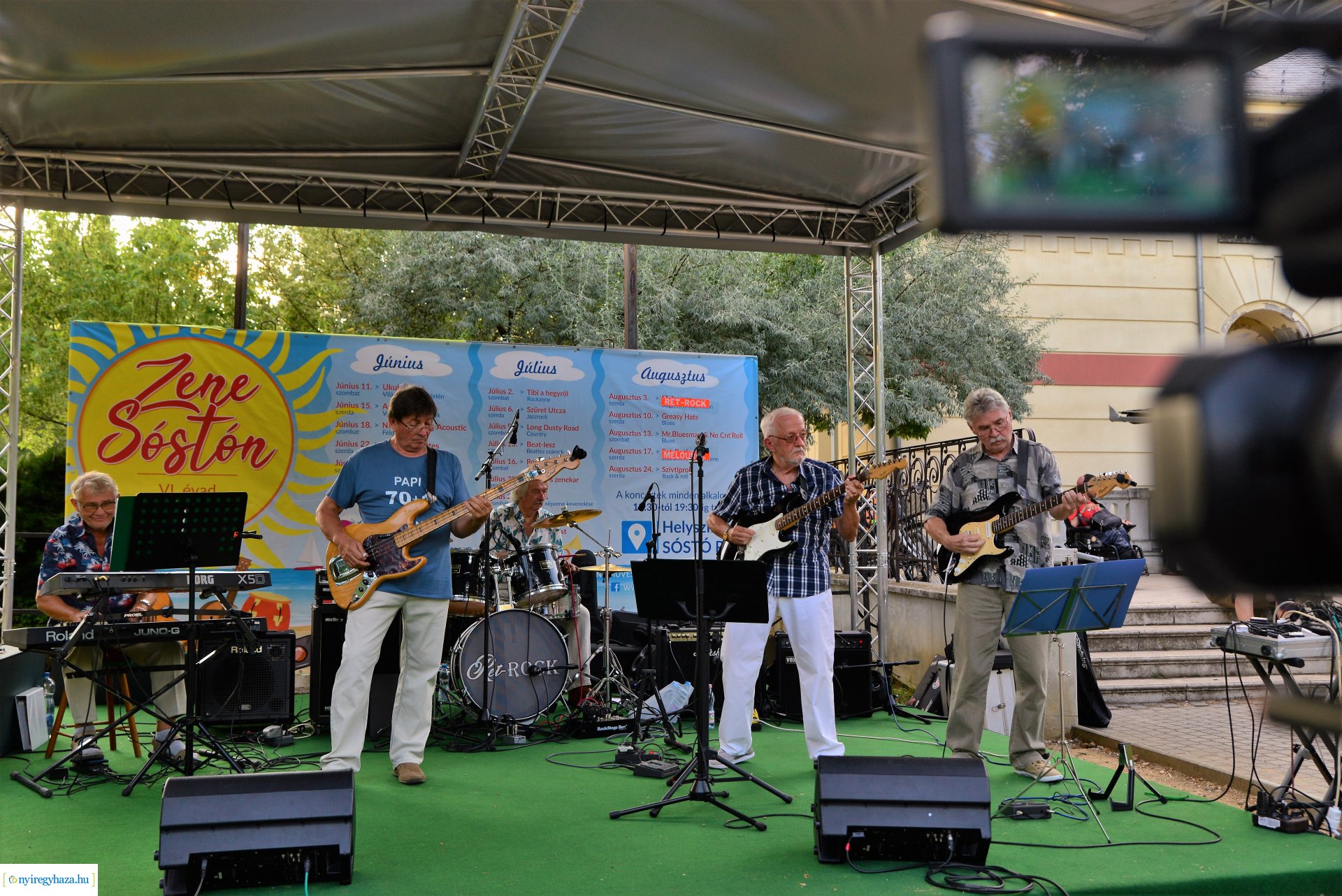 Zene Sóstón - a Ret-Rock együttes koncertje