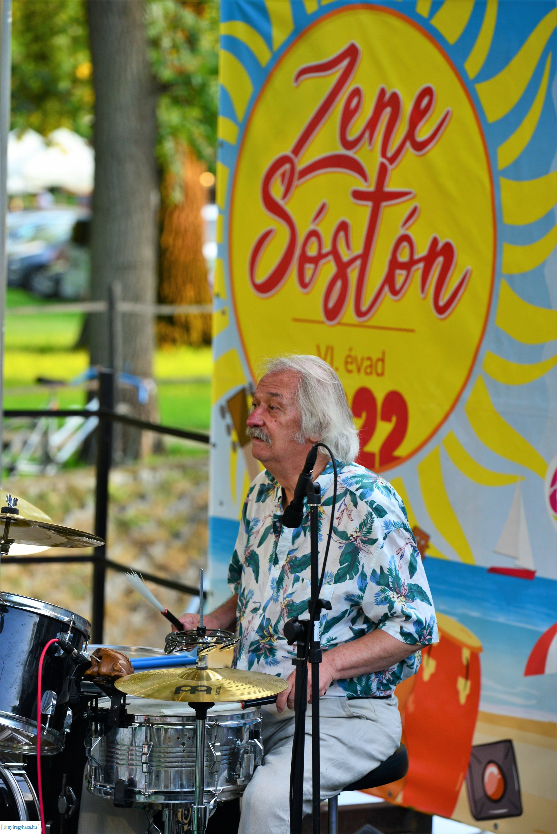 Zene Sóstón - a Ret-Rock együttes koncertje