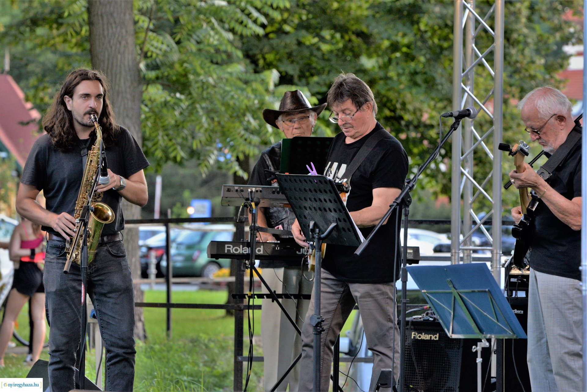 Zene Sóstón - a RetRock Band koncertje