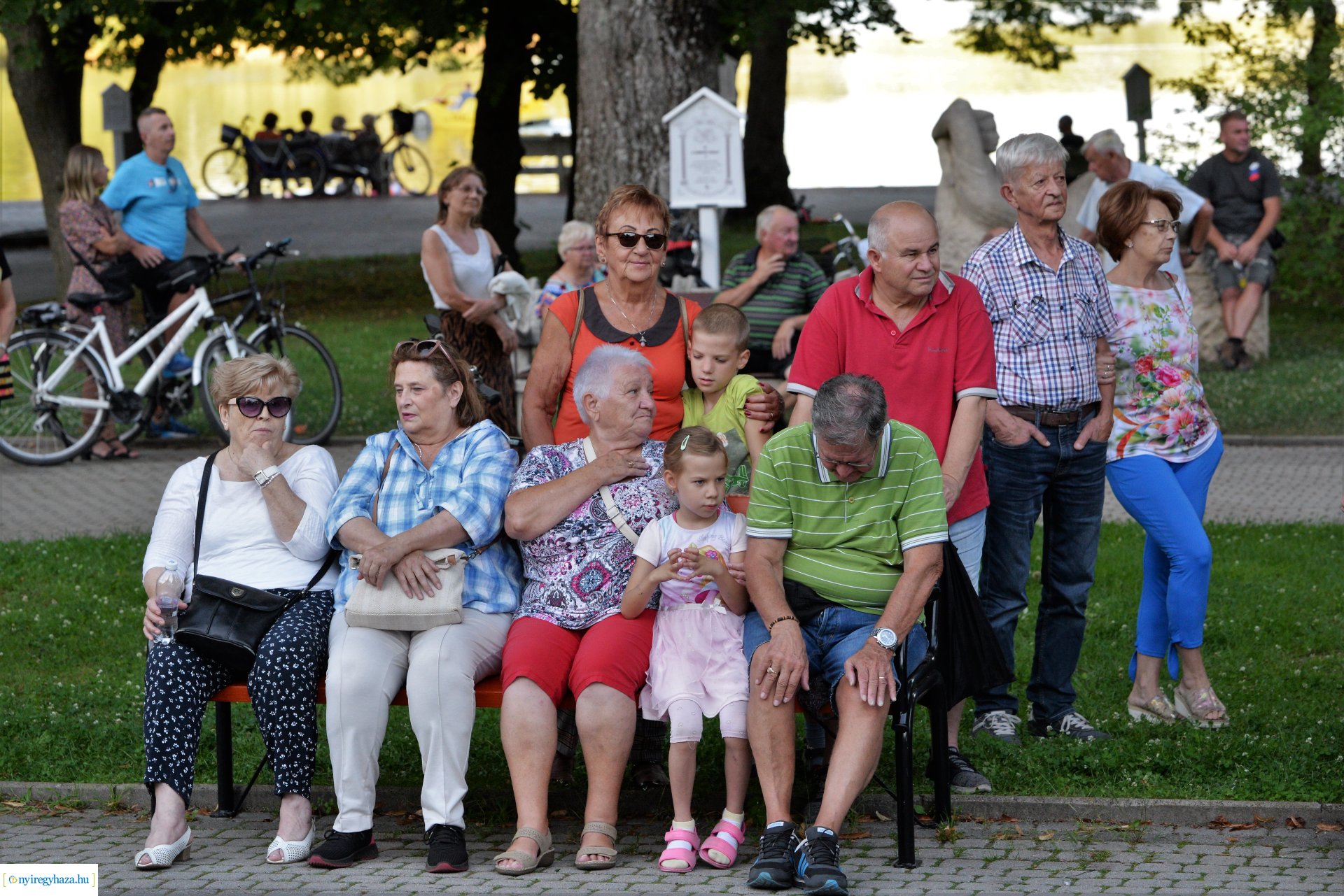 Zene Sóstón - a RetRock Band koncertje