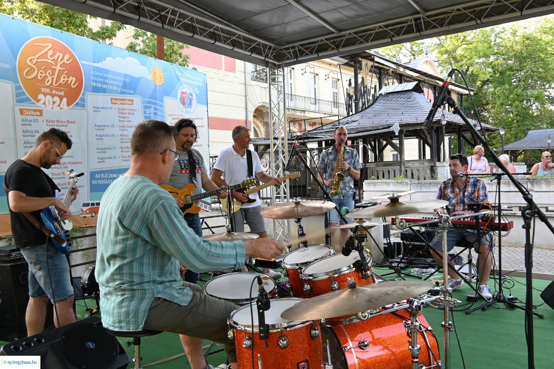 Zene Sóstón - a Szüret Utcza jazzrock koncerttel szórakoztatta a közönséget