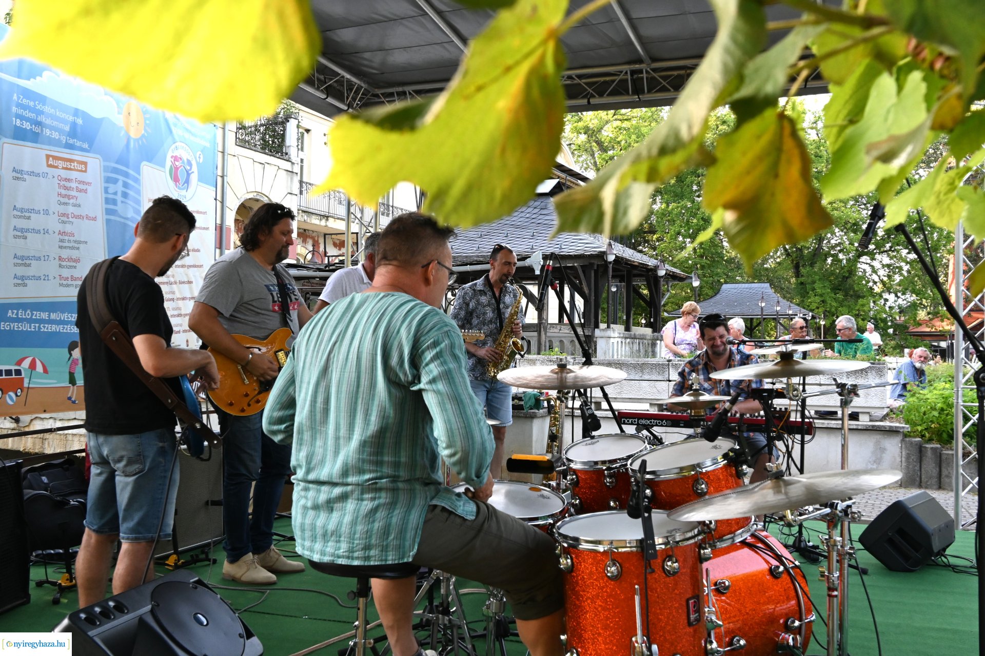 Zene Sóstón - a Szüret Utcza jazzrock koncerttel szórakoztatta a közönséget