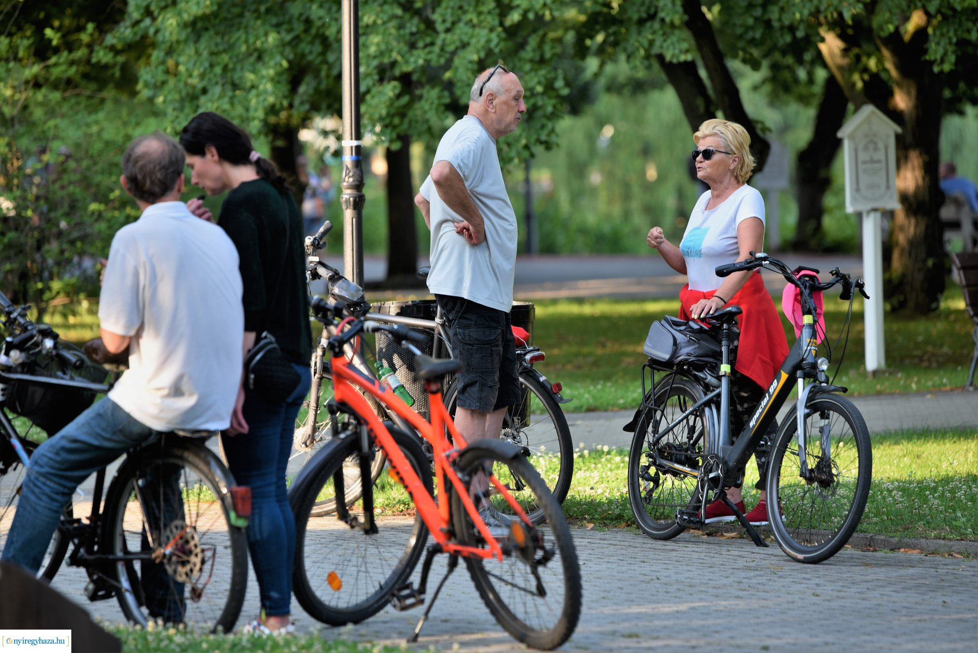 Zene Sóstón - az Artézis együttes koncertje