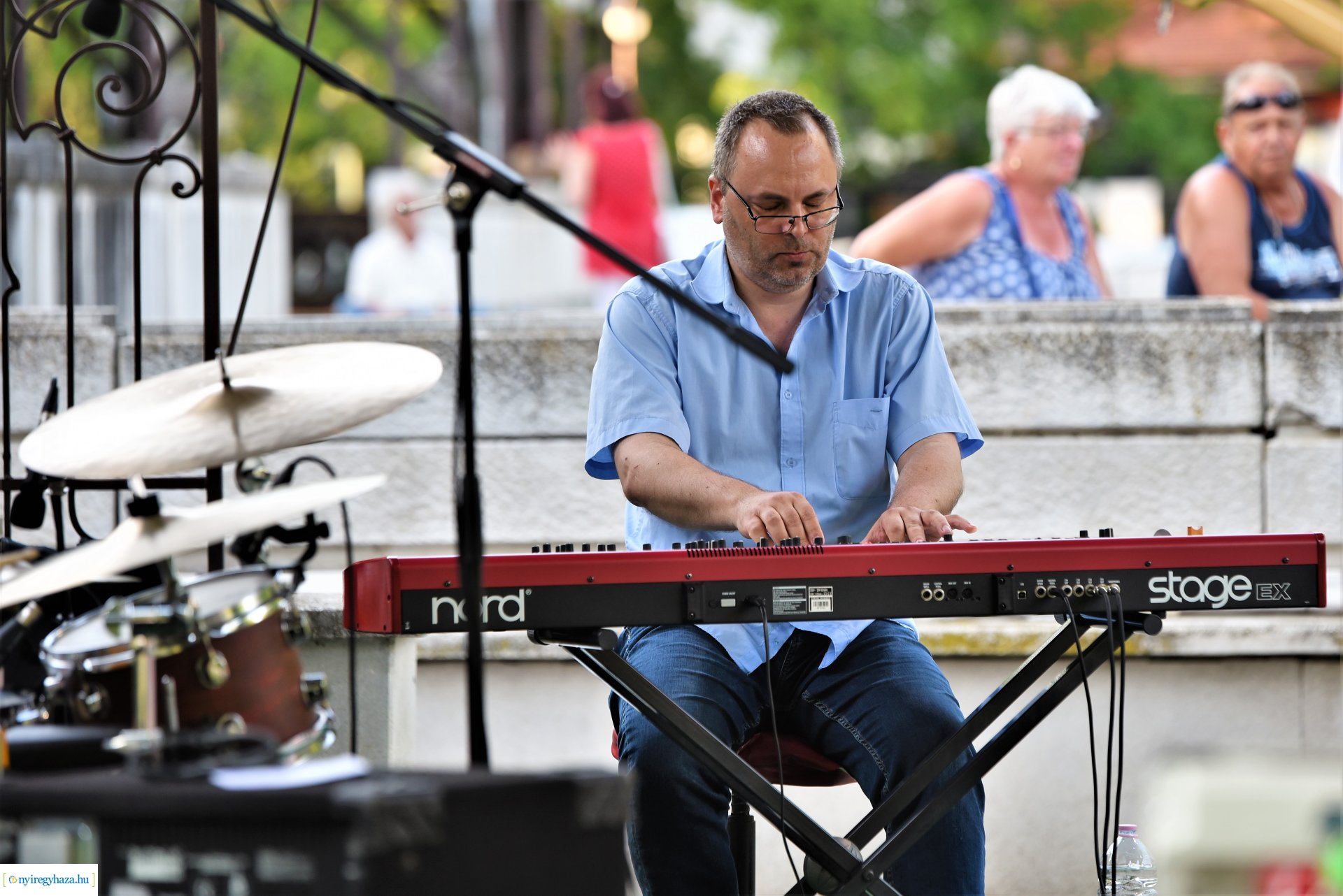 Zene Sóstón - az Artézis együttes koncertje