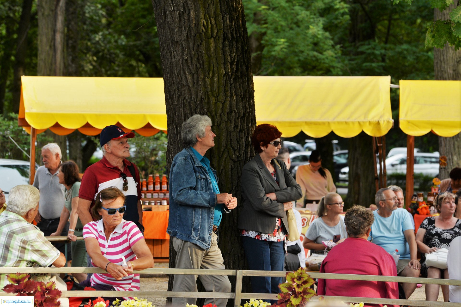 Zene Sóstón-szerdán a Kaland Old Rock együttes lépett fel
