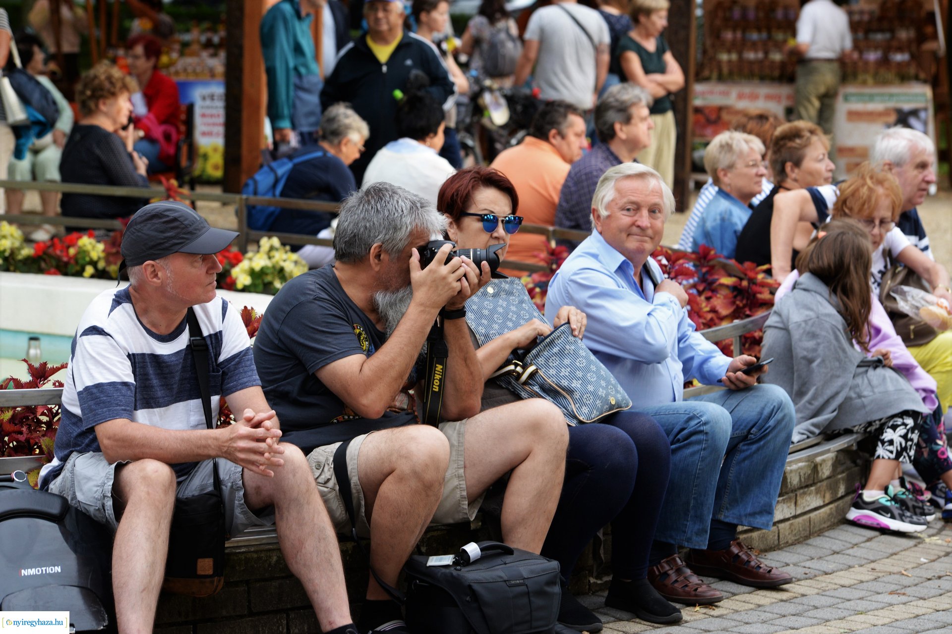 Zene Sóstón-szerdán a Kaland Old Rock együttes lépett fel