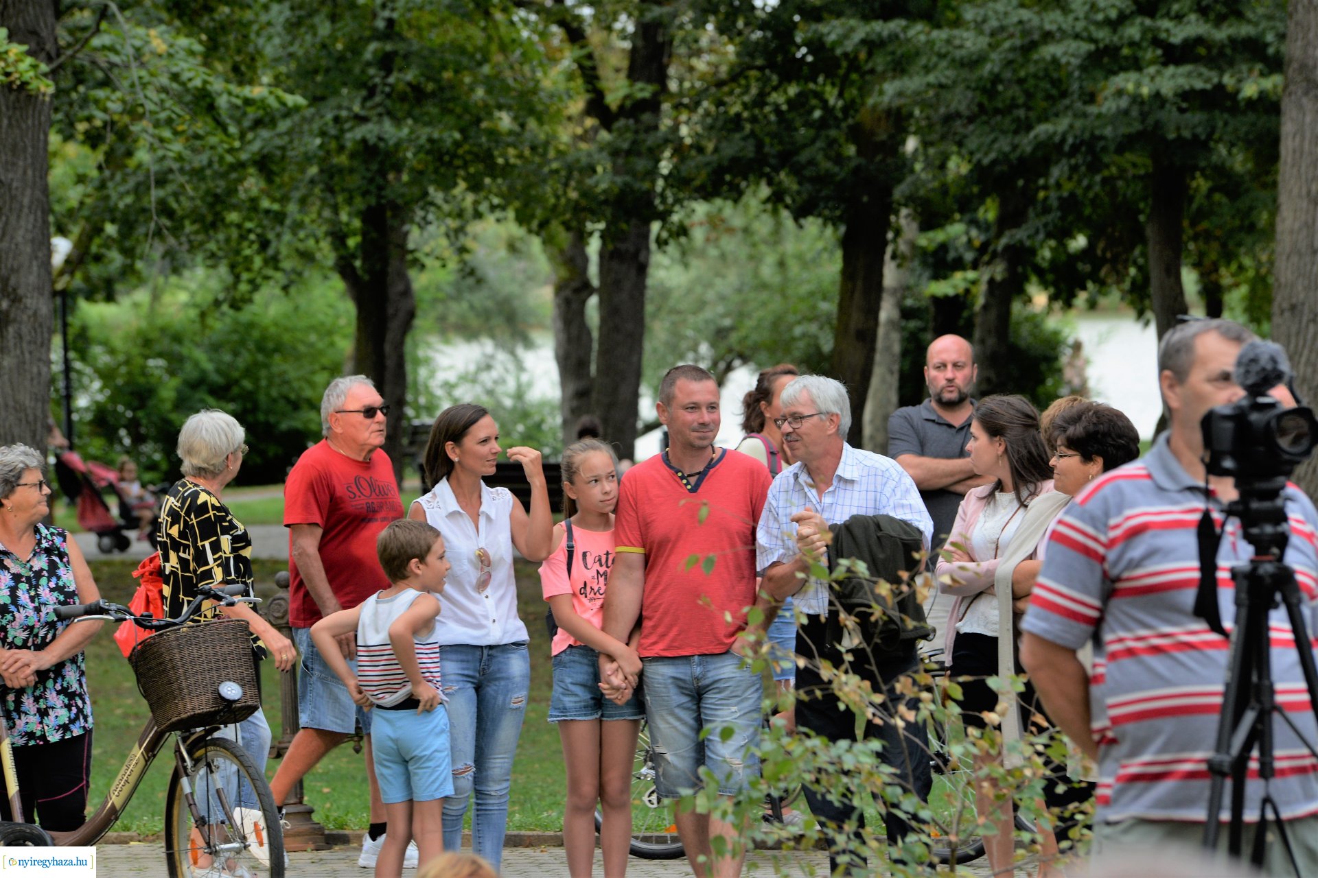 Zene Sóstón-szerdán a Kaland Old Rock együttes lépett fel