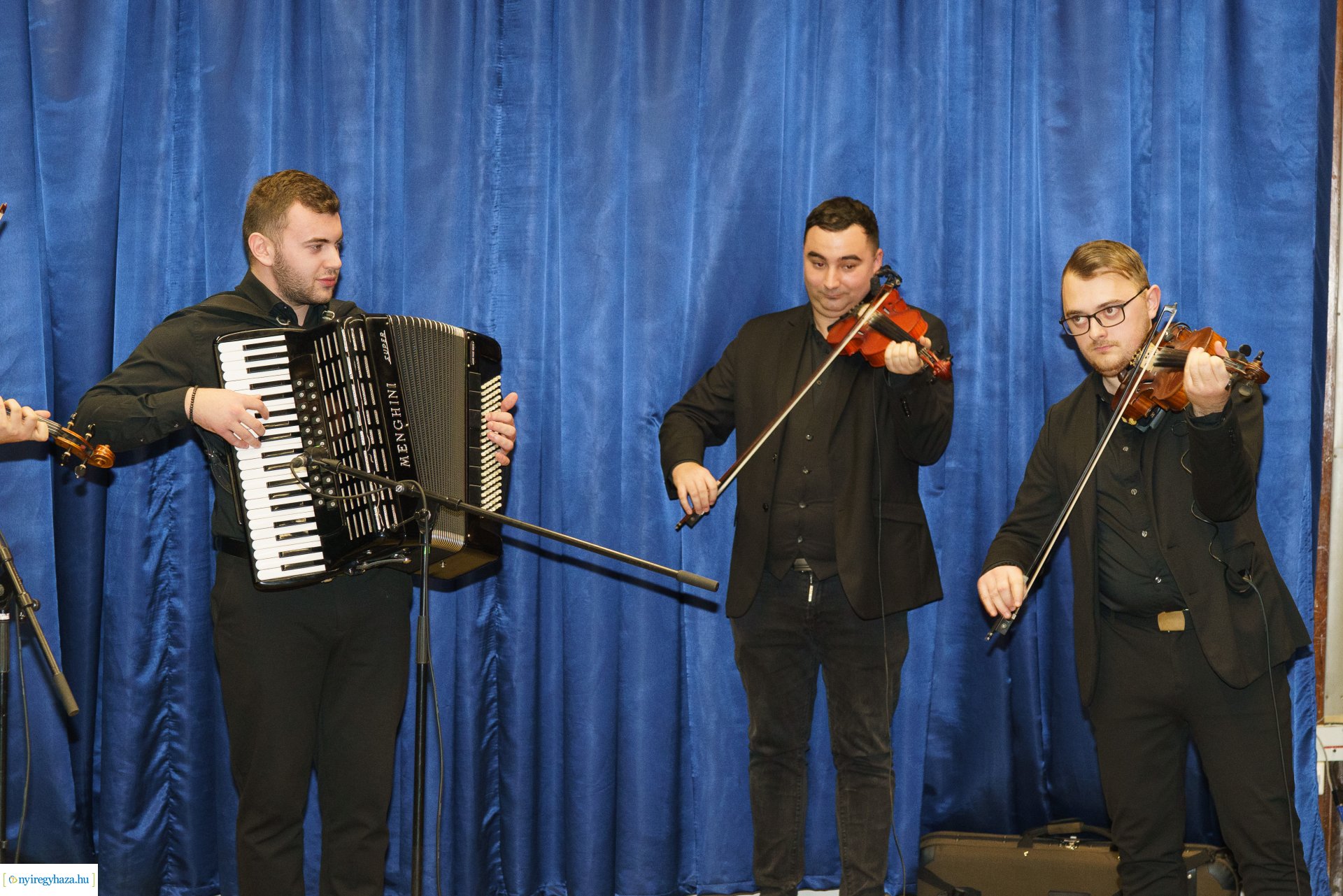 Zenés ünnepvárás: karácsonyi ünnepség az egyetemen (Fotók: Váczy Norbert, Nyíregyházi Egyetem)