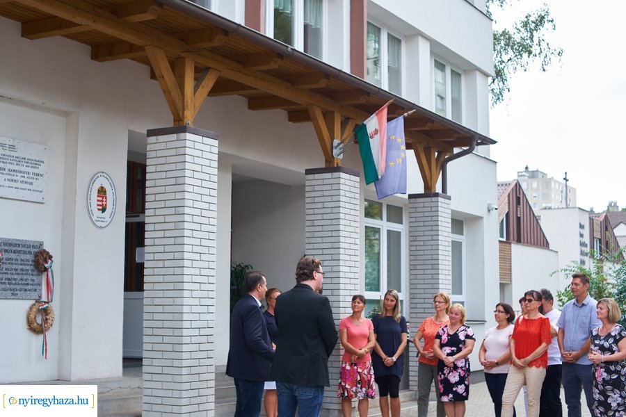 Zenthe Ferencre emlékeztek a Szent Imre iskolában
