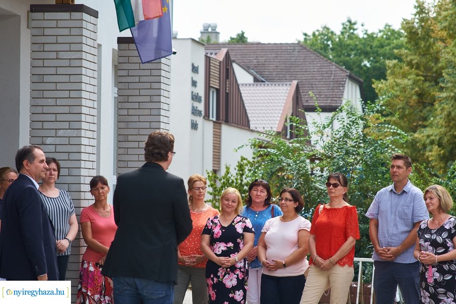 Zenthe Ferencre emlékeztek a Szent Imre iskolában