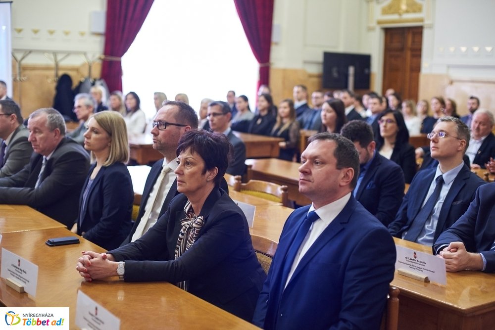 Zöld Irodaház átadó