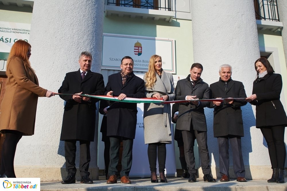 Zöld Irodaház átadó