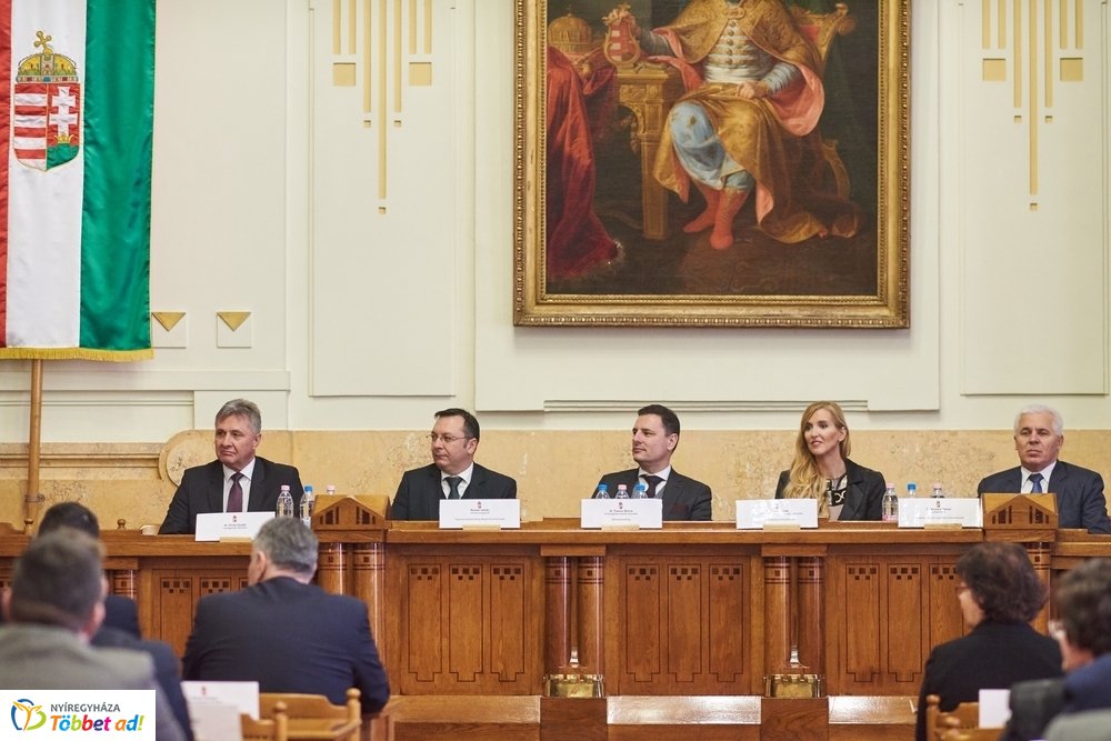 Zöld Irodaház átadó