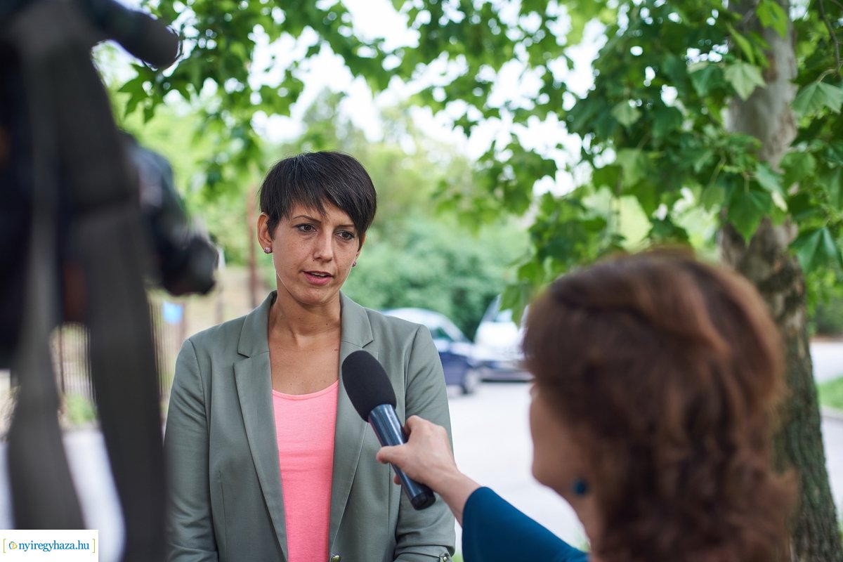 Zöldhulladék-gyűjtő Pont átadó