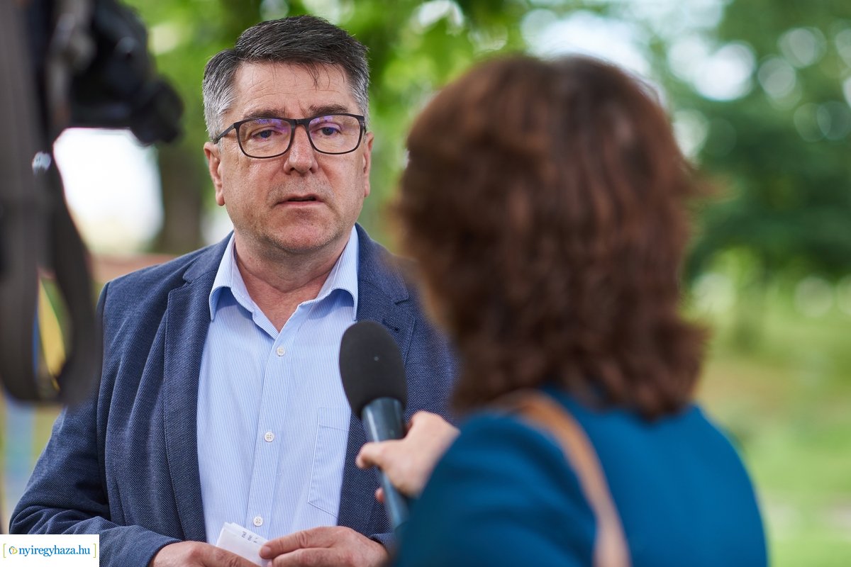 Zöldhulladék-gyűjtő Pont átadó