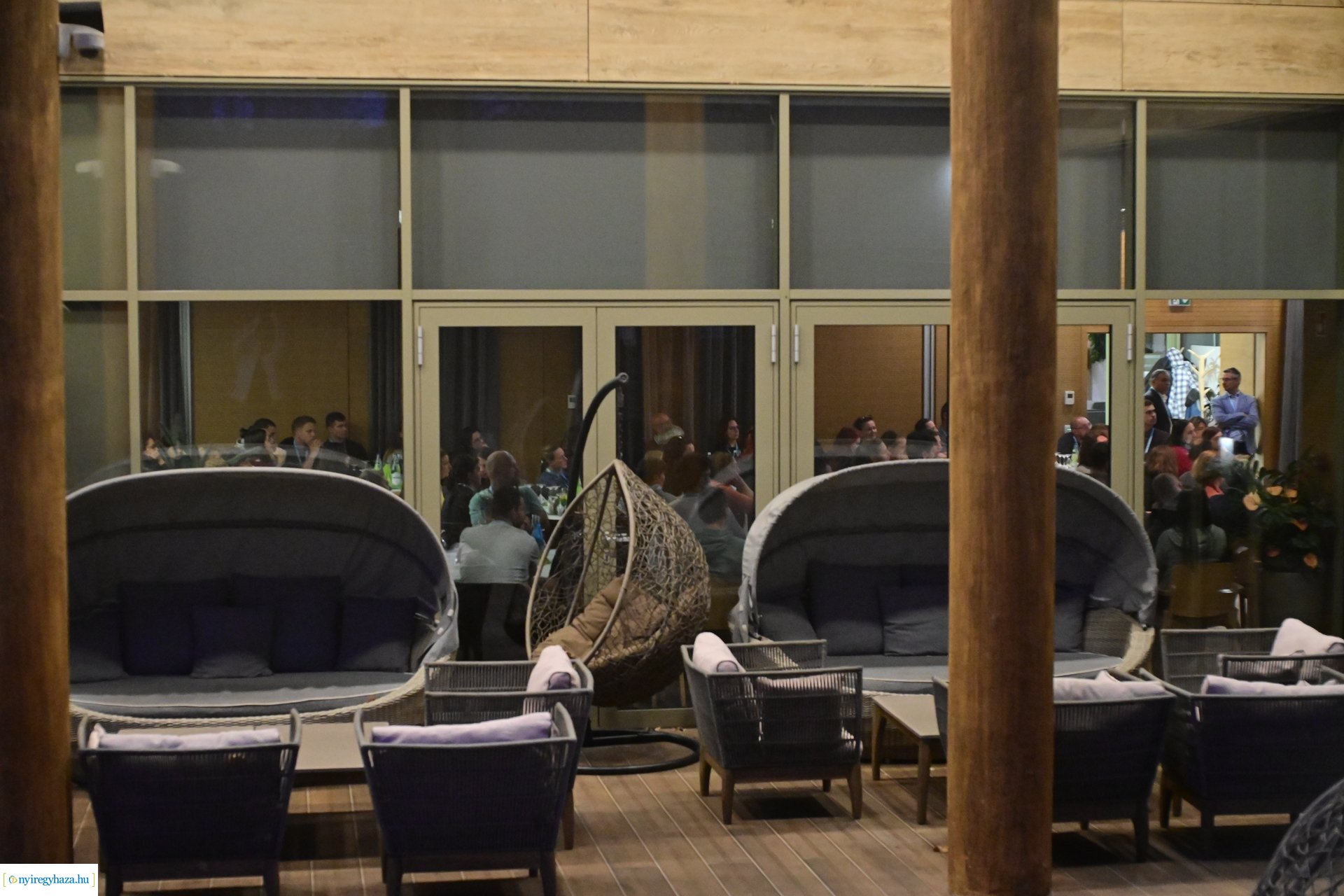 Zoo Disputa előadások a Pangeában