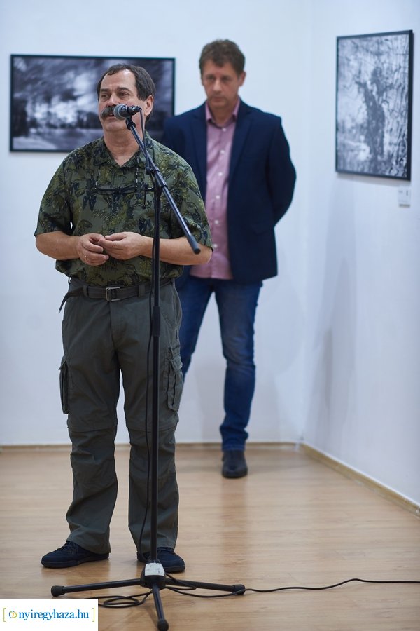 Zsila Sándor fotóművész kiállítása a Városi Galériában