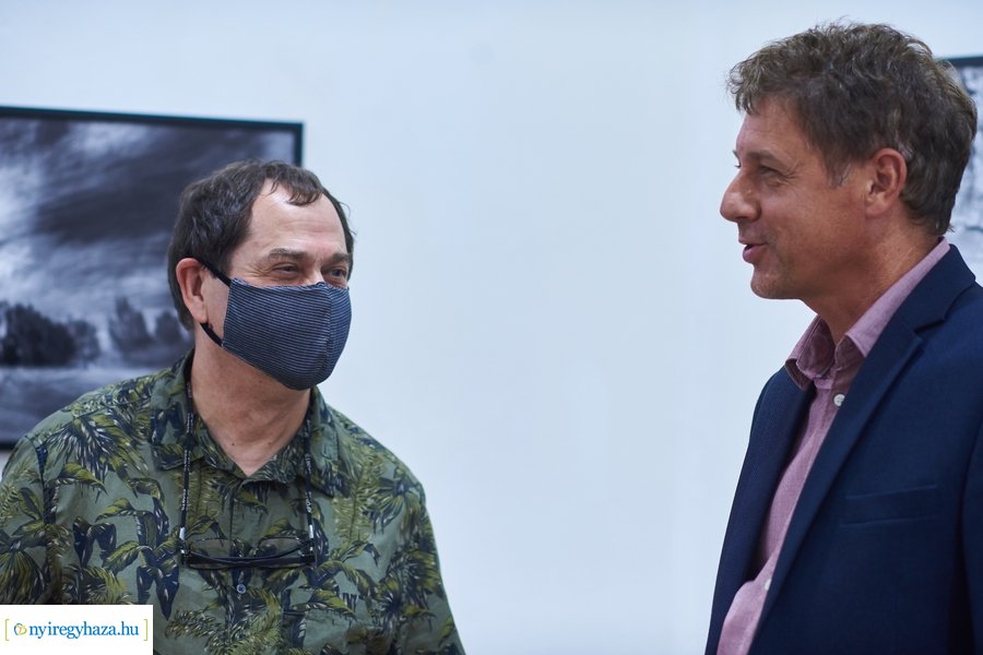 Zsila Sándor fotóművész kiállítása a Városi Galériában