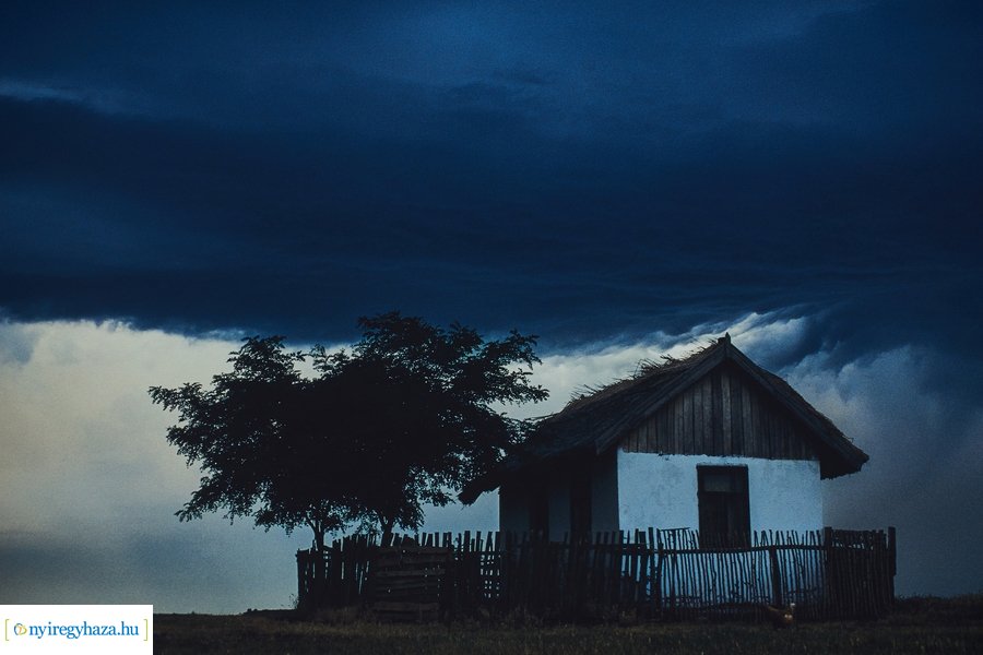Zsila Sándor fotóművész kiállítása a Városi Galériában