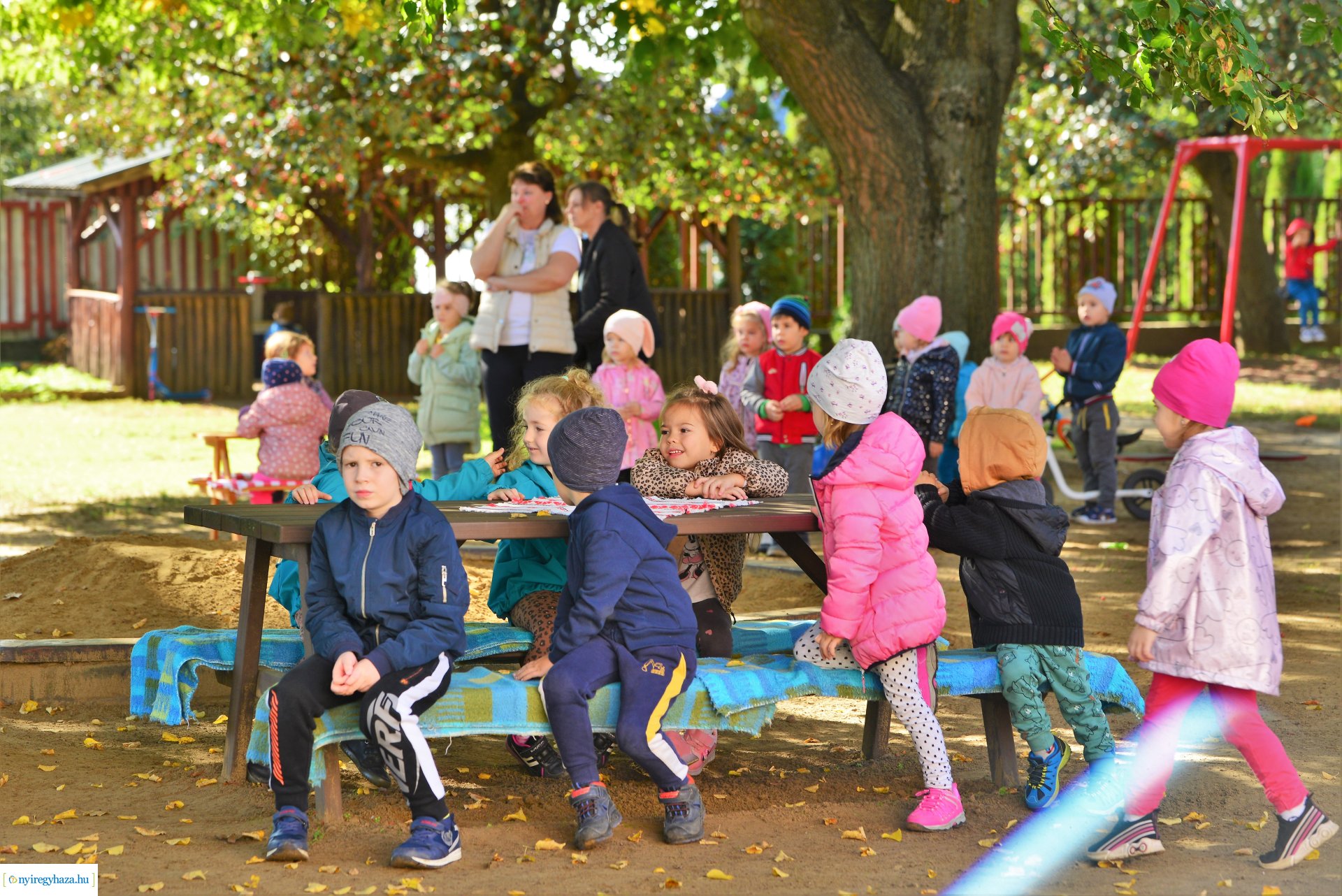 Zsinórlabda pálya bejárás Sóstóhegyen az Eszterlánc Északi Óvoda Nyitnikék Tagintézményében