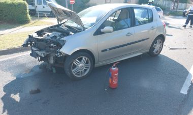 Az elsőbbségadás kötelező!