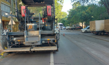 Útfelmarás miatt lassabb a haladás a Vasvári Pál utcában