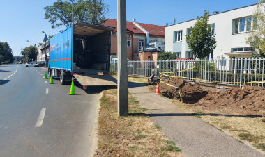Hálózatbővítés miatt forgalomkorlátozás a Nagyvárad utcában