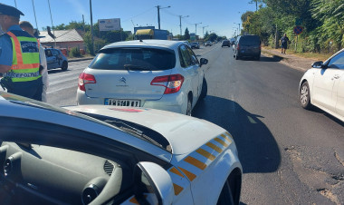 Két személyautó ütközött a Debreceni úton