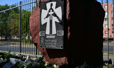 Koszorúzással emlékeztek a Holodomor áldozataira Nyíregyházán