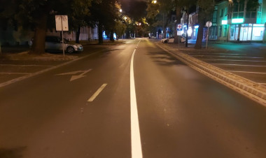 Útburkolati jeleket festenek Nyíregyháza számos pontján